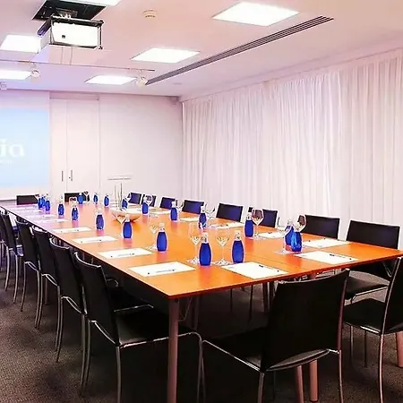 Отель Aimia 4*