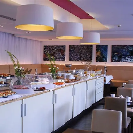 Aimia Hotel