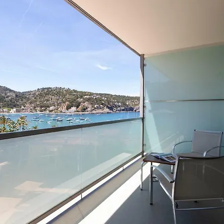 Aimia Hotel